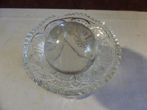 CLEAR CRYSTAL SPHERE WITH CUT GLASS STAND