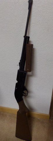 CROSMAN AIR GUN 760