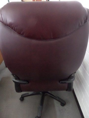 HIGH BACK EXECUTIVE CHAIR, COAT RACK AND FLOOR PROTECTOR