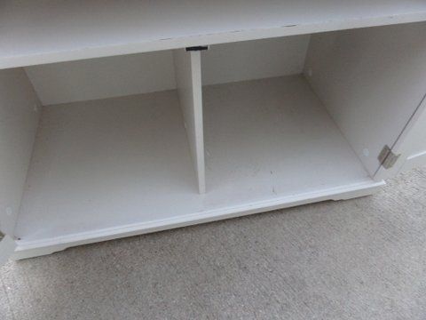 WHITE SIDE TABLE OR PRINTER STAND