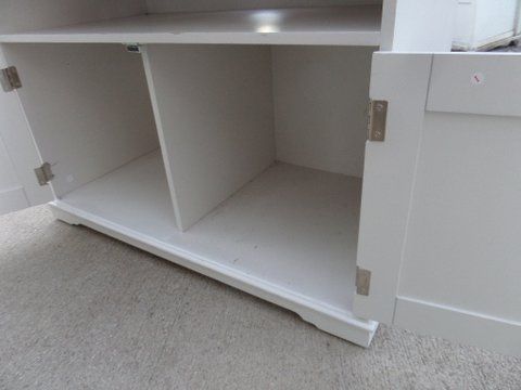 WHITE SIDE TABLE OR PRINTER STAND