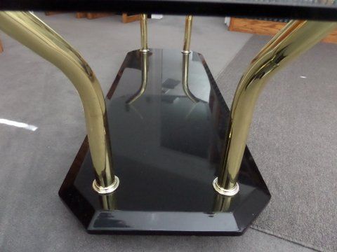 CLASSY MODERN STYLE GLASS COFFEE TABLE WITH GOLD FINISH METAL 