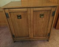 FREE STANDING WOODEN CABINET