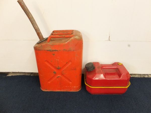 THREE GAS CANS - VINTAGE JERRY CAN, 2 1/2 GALLON CAN & A PLASTIC 5 GALLON CAN