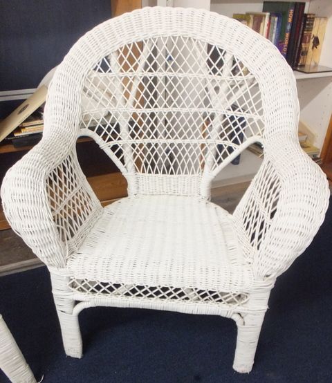 WHITE WICKER CHAIRS & TABLE