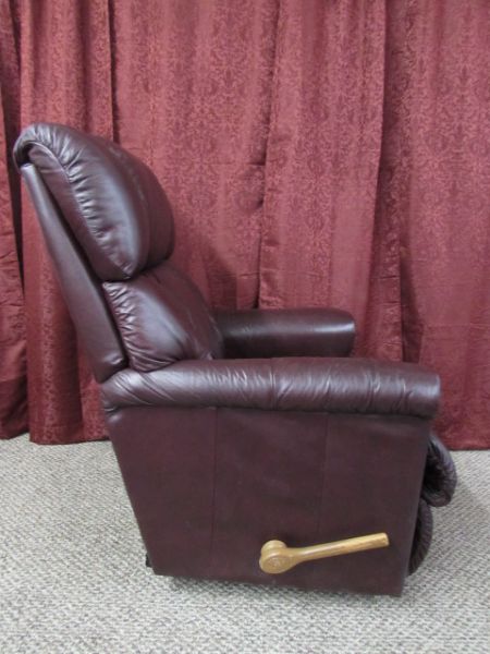 LEATHER LAZYBOY RECLINER