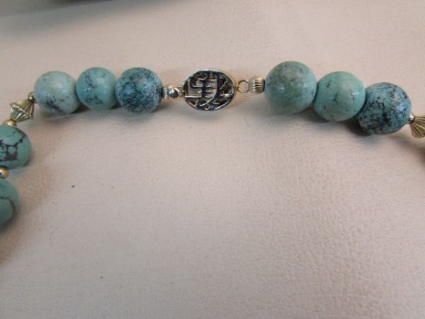 LOVELY VINTAGE SMITHSONIAN CHINESE TURQUOISE NECKLACE 