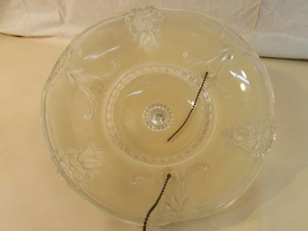 BEAUTIFUL VINTAGE GLASS  CEILING LIGHT COVER