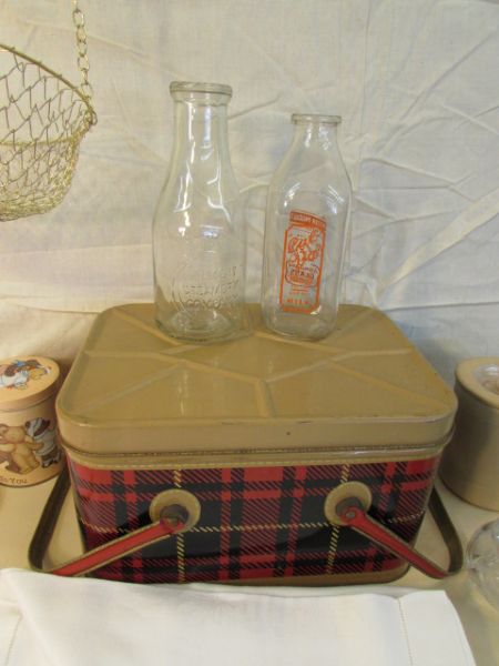 PICNIC IN VINTAGE STYLE - TIN PICNIC BASKET, LINED TABLECLOTH & NAPKINS, CRYSTAL DISH, OLD CROCK  MILK JUGS