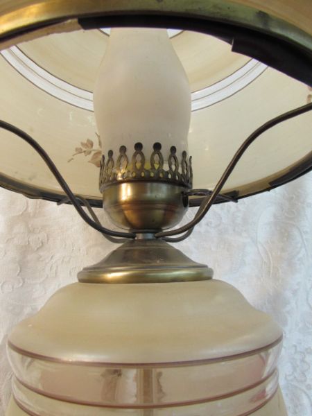 VINTAGE HANDPAINTED HURRICANE TABLE LAMP