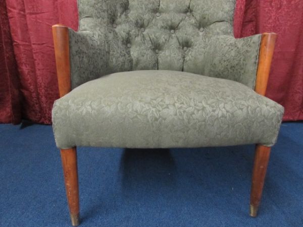 MID CENTURY UPHOLSTERED CHAIR