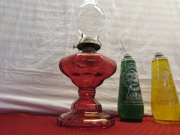 BEAUTIFUL VINTAGE HANDBLOWN RED GLASS HURRICANE LAMP WITH ADDITIONAL BASE & OIL