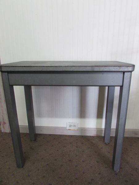 SMALL STURDY MILITARY METAL TABLE 
