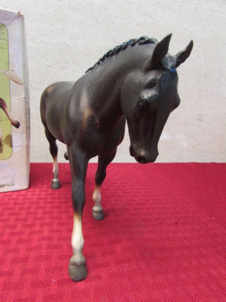 TRADITIONAL SIZE BREYER CANTERING WELSH PONY & AN ORIGINAL BOX