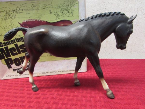TRADITIONAL SIZE BREYER CANTERING WELSH PONY & AN ORIGINAL BOX