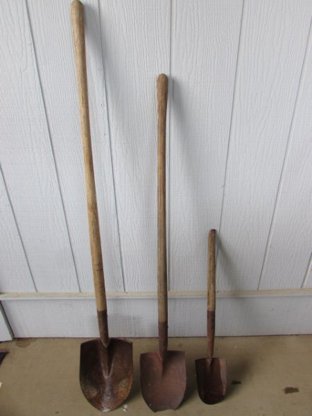 ROUND HEAD SHOVELS SNOW SHOVEL AXES AND MORE