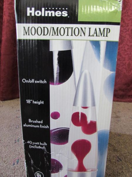 HOLMES MOOD MOTION LAMP NEW IN BOX & PLUG IN SPIN SHADE NIGHTLIGHT 