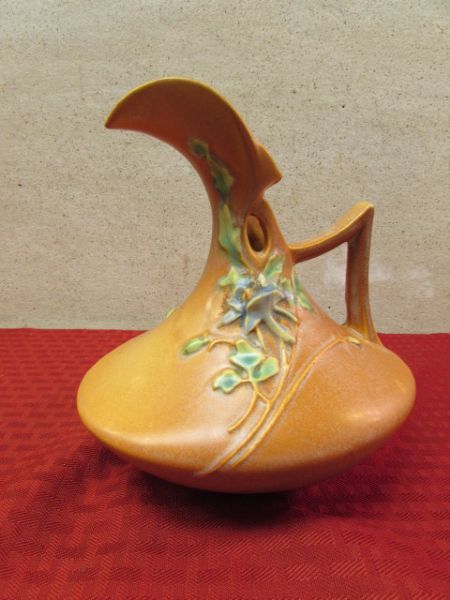 BEAUTIFUL COLLECTIBLE ROSEVILLE POTTER PITCHER/EWER
