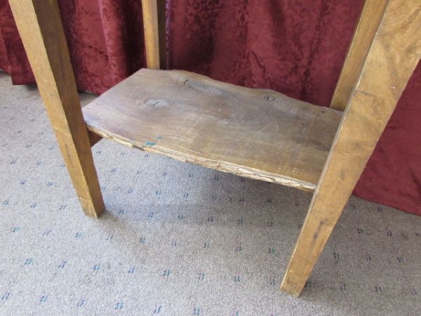 GREAT LITTLE ANTIQUE HANDMADE COUNTRY TABLE 