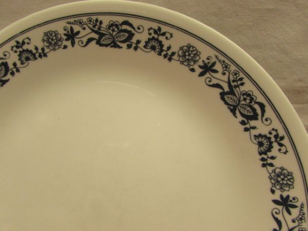 LOVELY CORNING WARE & CORELLE BY CORNING DINNERWARE - PLATES, BOWLS, MUGS & HOOK HANDLE CUPS