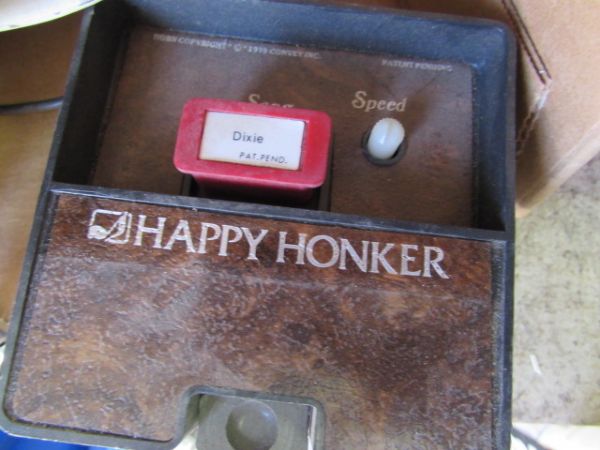 HAPPY HONKER MUSICAL HORN AND CHROME AIR HORNS