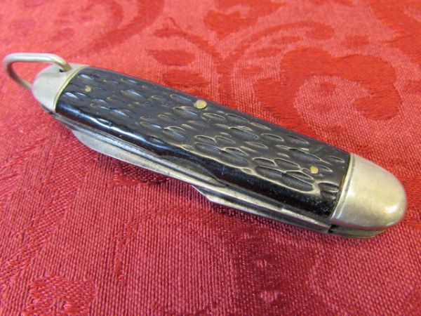 COOL VINTAGE CAMILLUS SCOUT POCKET KNIFE WITH COMPASS 
