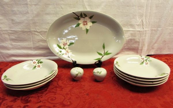 CALIFORNIA MADE BRENTWOOD WEIL WARE S & P SHAKERS, PLATTER & SOUP BOWLS CIRCA 1950'S