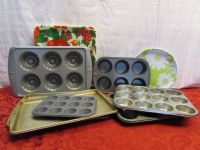 COOKIES, CAKES & MUFFINS-NICE BAKE WARE & SERVING TRAYS