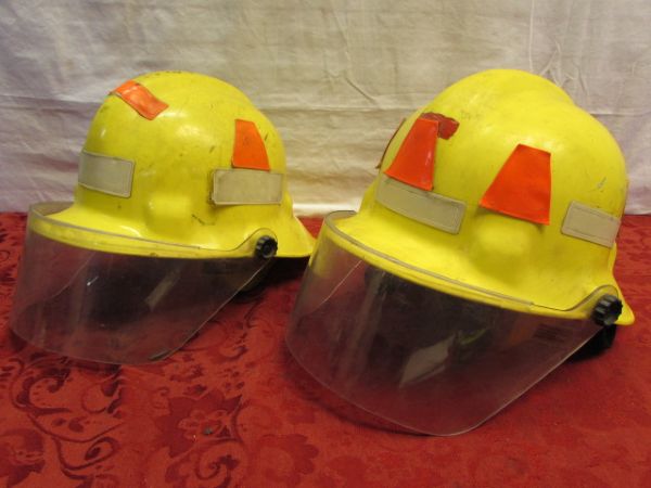 TWO FIRE CRAFT FIRE FIGHTER HELMETS - PROTECTION OR DÉCOR 