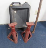 JACK STANDS, OIL CAN & PRY BAR