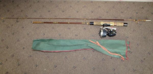 TWO VINTAGE ROD & REEL COMBOS GARCIA MITCHELL DAM QUICK