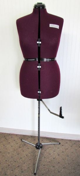 DRITZ MY DOUBLE ADJUSTABLE DRESS FORM ON STAND