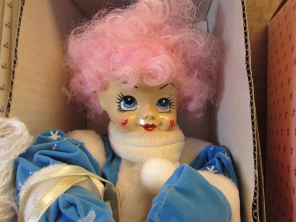 FOUR CUTE COLLECTIBLE BRINN'S CALENDAR CLOWN DOLLS 