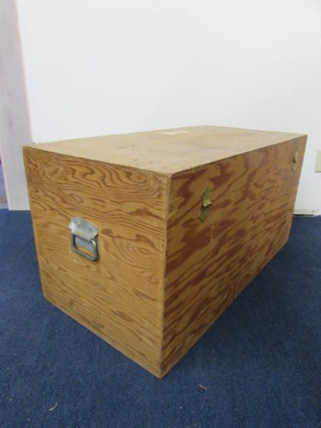 STURDY WOODEN STORAGE BOX WITH HINGED LID