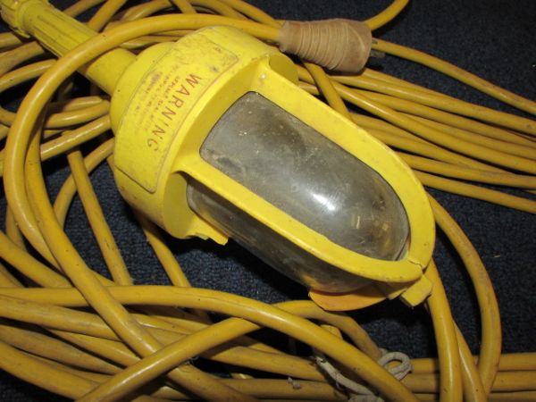 50' EXTENSION CORD WITH SEALED BULB 
