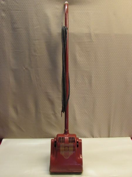 WAX ON, WAX OFF!  VINTAGE JOHNSON'S WAX ELECTRIC FLOOR POLISHER - GOOD WORKING CONDITION!