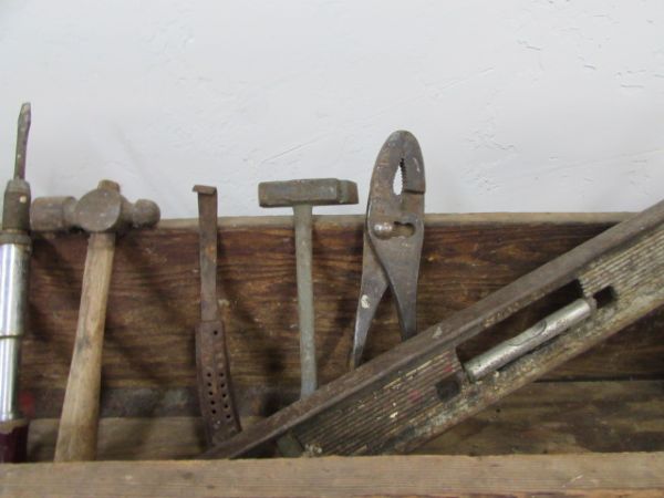 VINTAGE CARPENTERS TOOLBOX WITH TOOLS & HARDWARE.  CUTE PLANTER PROJECT?