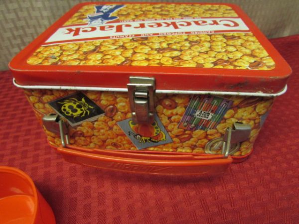 COLLECTIBLE VINTAGE CRAKER JACK LUNCH BOX WITH THERMOS