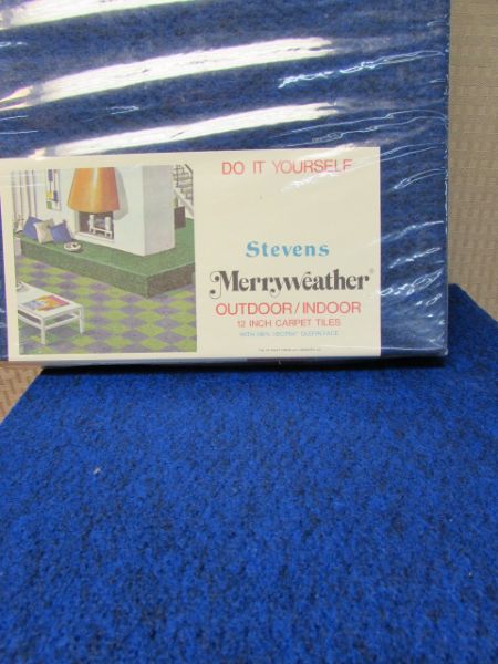 NINETY SQUARE FEET OF INDOOR/OUTDOOR CARPET TILES NEW