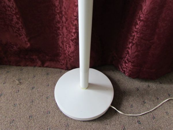 TALL METAL FLOOR LAMP