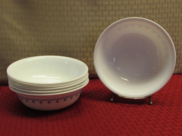 PRETTY CORELLE LIVING WARE BY CORNING PLATES & BOWLS IN DISCONTINUED SNOWFLAKE PATTERN