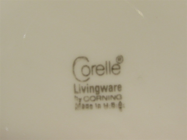 PRETTY CORELLE LIVING WARE BY CORNING PLATES & BOWLS IN DISCONTINUED SNOWFLAKE PATTERN