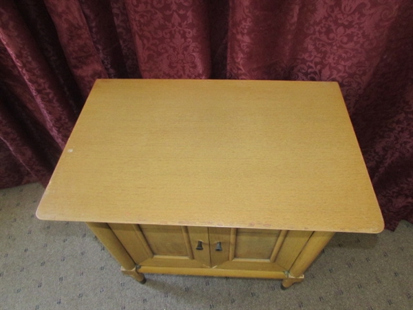 ALL WOOD NIGHTSTAND/SIDE TABLE