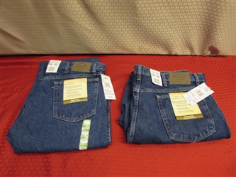 TWO PAIR OF NEW CABELLAS ROUGHNECK RELAXED FIT MENS JEANS - TAGS STILL ATTACHED SIZE 38 X 30