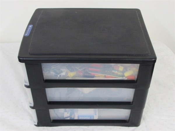 THREE DRAWER PLASTIC GRACIOUS LIVING TOOL BOX WITH ASSORTED TOOLS