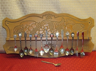 SPOONS FROM AROUND THE WORLD-PRETTY COLLECTIBLE SPOON RACK WITH 15 SPOONS