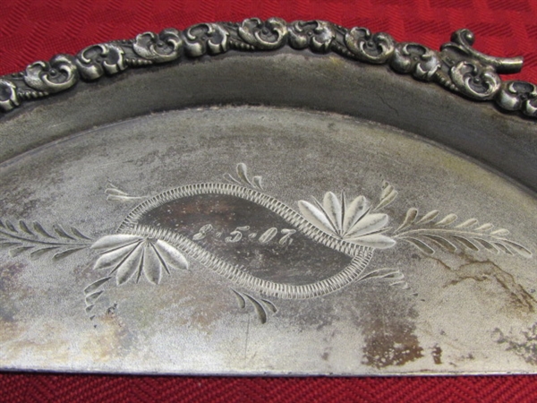 CLEVER ANTIQUE INVENTION KEEPS YOUR TABLE CLEAN - SILVERPLATE RICHFIELD PLATE CO. CRUMB SWEEPER