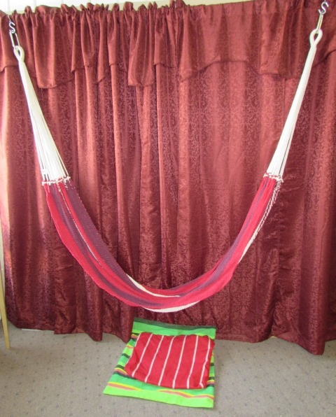 THE LAZY DAYS OF SUMMER!  AUTHENTIC MAYAN CROCHET HAMMOCK WITH HANGING HARDWARE & TWO TOTES