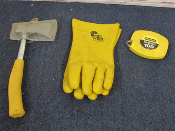 BRIGHT YELLOW, HANDY TOOLS WITH 12 VOLT BATTERY POWERED DE WALT
