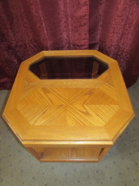 OCTAGON TABLE WITH BEVELED GLASS INSERT 